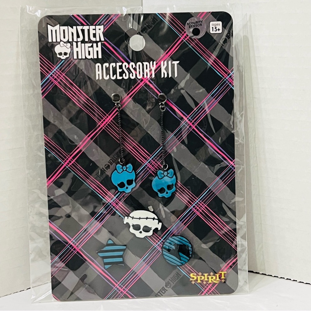 Halloween Monster High Accessory Kit Earrings and 3 Pin Costume Jewelry